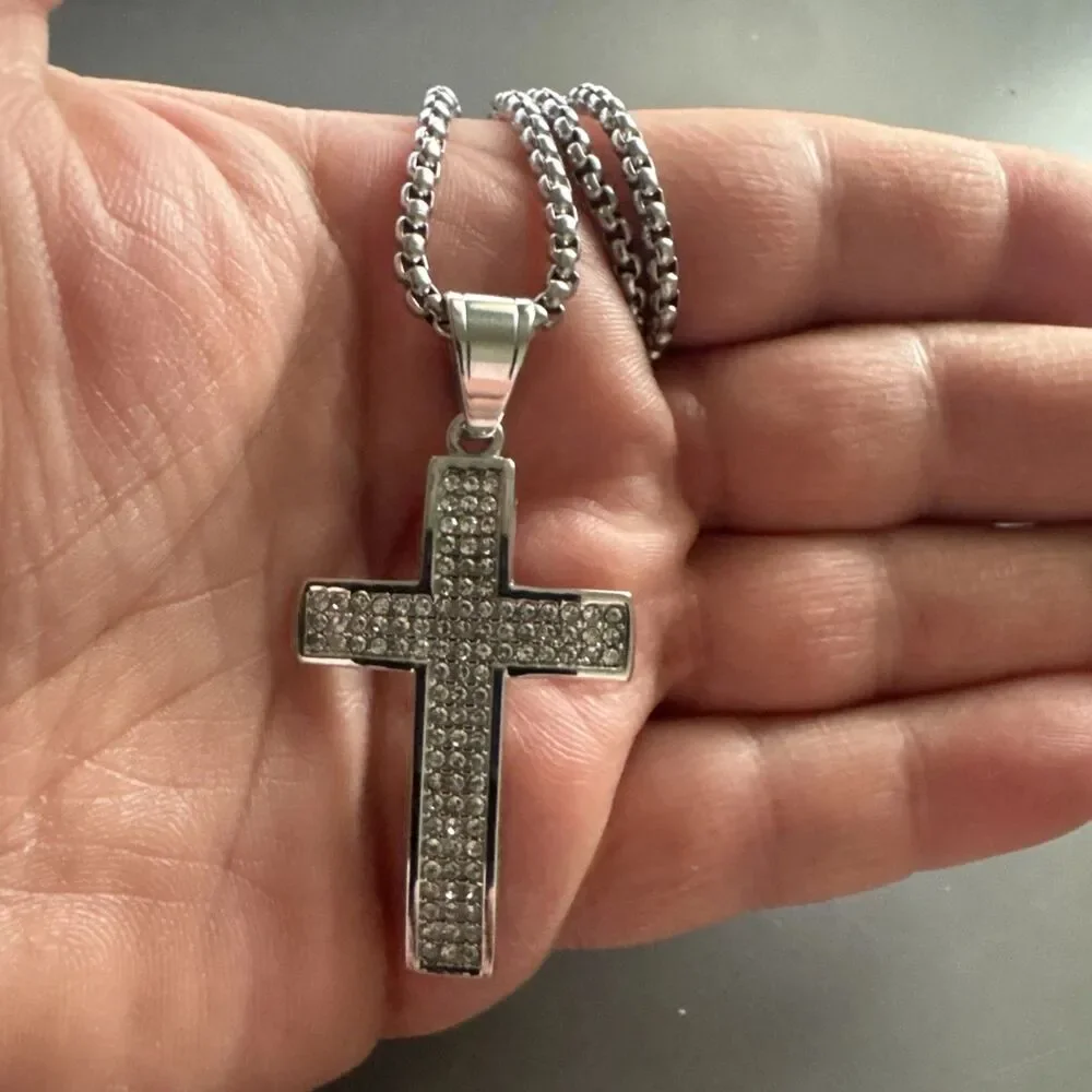 Cross Pendant Cubic Zirconia Iced Out 24” Chain ￼ Catholic Religious Hip Hop